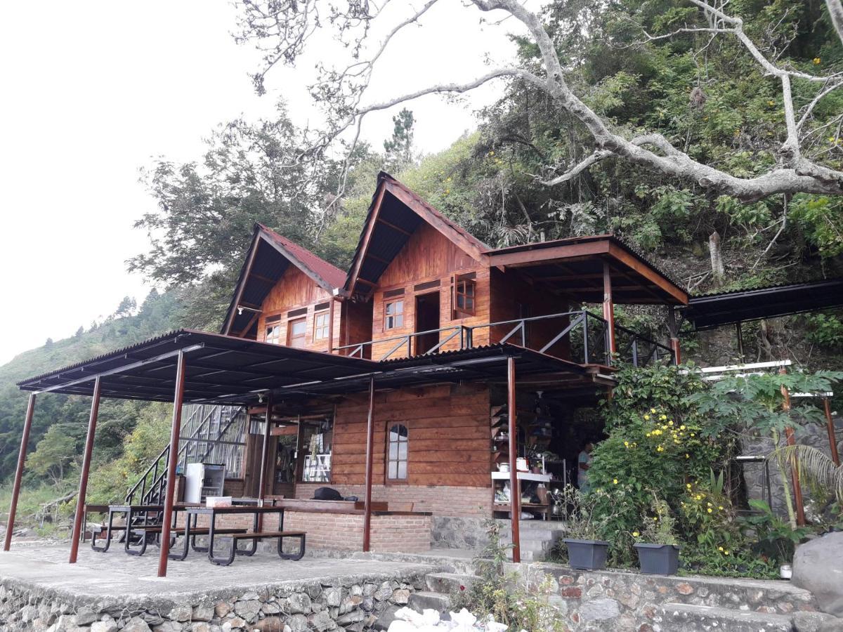 Pondok Berata Dapdap Balige Exterior photo