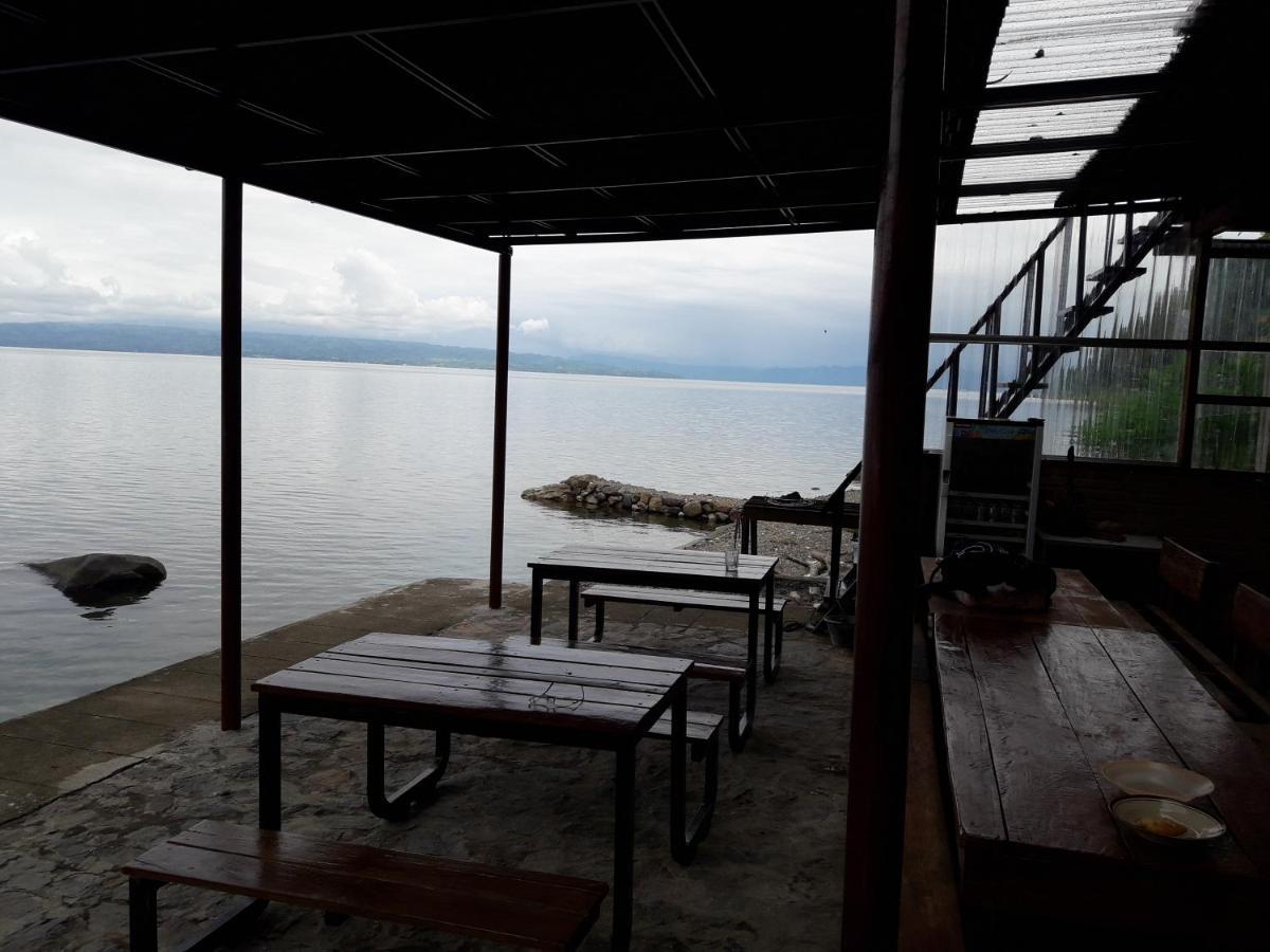 Pondok Berata Dapdap Balige Exterior photo