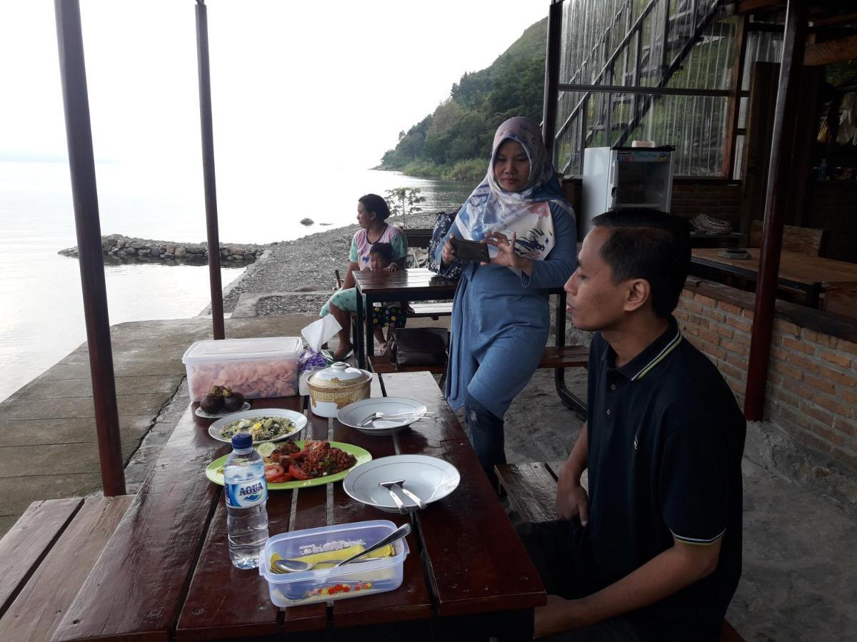 Pondok Berata Dapdap Balige Exterior photo